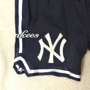 Pro Standards New York Yankees Shorts